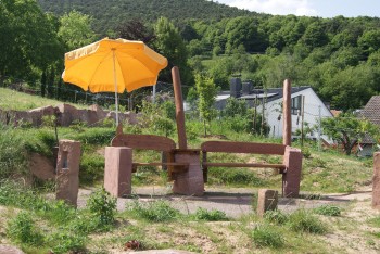 Sitzgruppe in der Pfalz 1 Sitzgruppe in der Pfalz 1